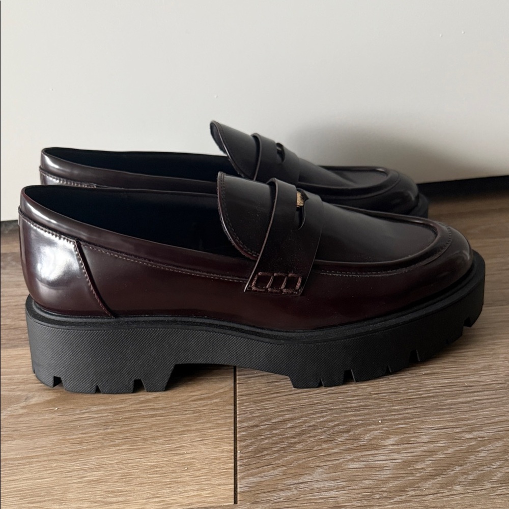 Brand new Zara Women's Burgundy Loafer